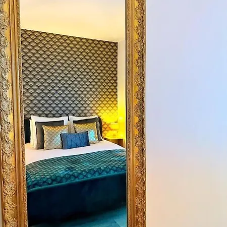 Charme, Balcon, Parking, Piscine, Tramway, Netflix Mérignac